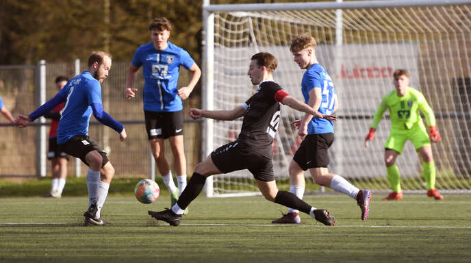 Lokalsport Fu Ball Kreisliga A S D Lupenreiner Hattrick Von David