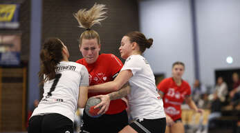 Zupacken heißt es am Sonntag erneut für die Handballerinnen des TuS Ottenheim. 