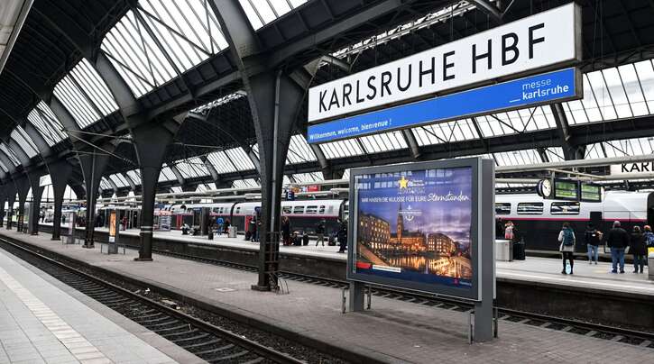 Nach einem Messerangriff am Karlsruher Hauptbahnhof, soll die Polizei nun einen Tatverdächtigen ermittelt haben. (Symbolbild)